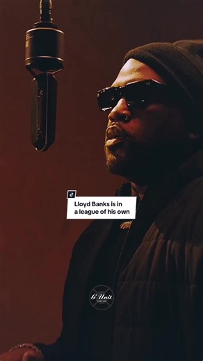 I was revisiting Rotten Apple and mannn.. Lloyd Banks was in his bag on