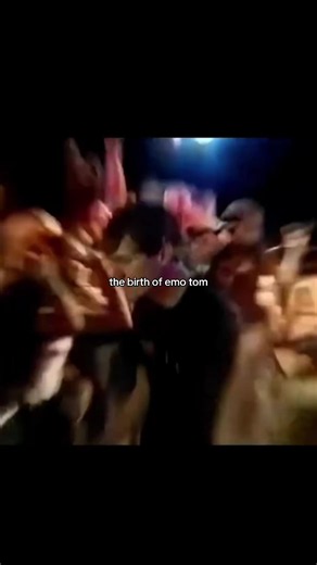 do yall know the story of this video? #blink182 #punkrock #poppunk #livemusic #concert