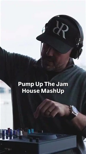 Love this MashUp of Pump Up The Jam 🎺 🎶 ID listed below