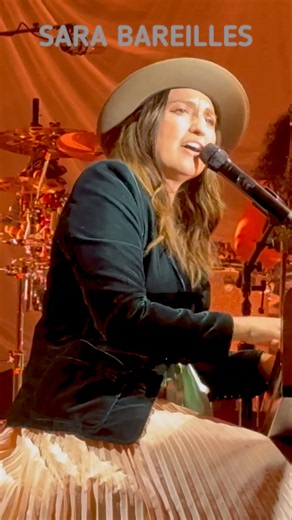 Sara Bareilles Sings “Brave” During Good Grief Tour #sarabareilles