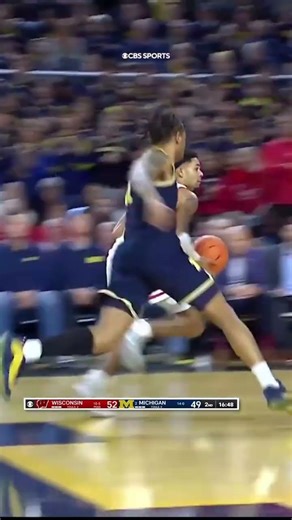 Nick Boyd just broke the press by himself 🤯 | College Basketball