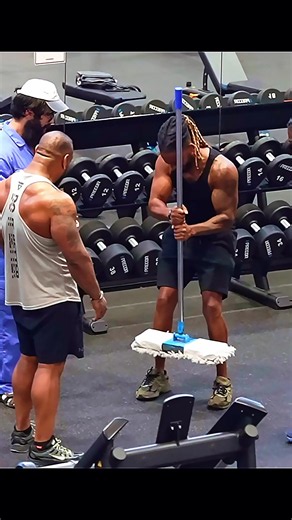 Anatoly prank with professional bodybuilders ☠️#anatoly #gym #pranked | Anatoly Pranks