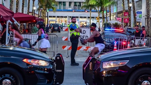 Miami Beach rolls back restrictions on spring break crowds