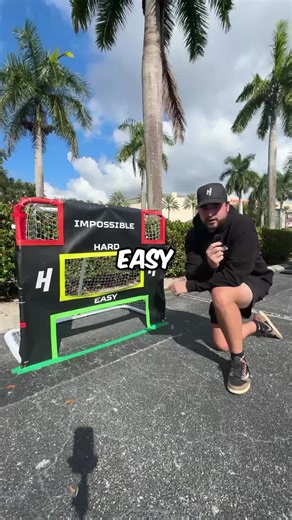 Her reaction to winning is priceless 🫶 @GEICO #challenge #nhl #hockey #goal