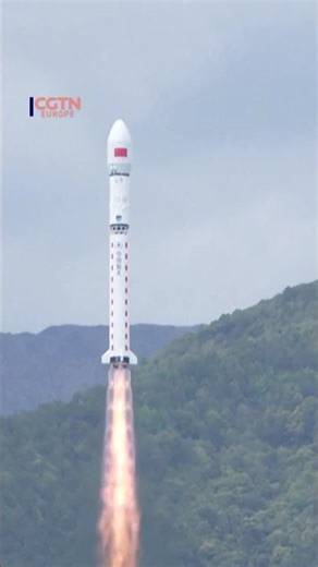 China launches test satellite for internet technology