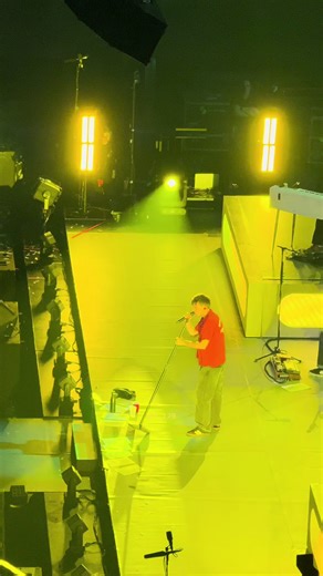 wdym i saw louis live last night #louistomlinson #concert #viral #fyp #Onedirection @Louis Tomlinson @LouisTomlinsonHQ