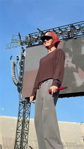 Taehyung little dance 🔥 #bts #btsconcert #btsarirang #btsworldtour