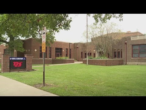Community members voice concerns about 'History Rocks' tour coming to Davenport elementary school