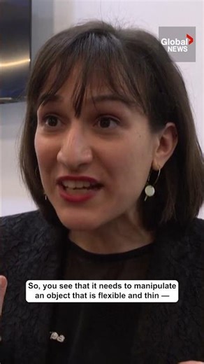 Humanoid robot deals cards at blackjack table in Las Vegas 🤖