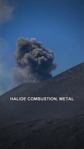 Kilauea Webcam Caught a Lava Color Scientists Can't Explain
