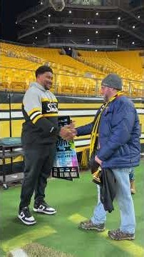 Yahya Black surprised AJ Owen with Super Bowl tickets for hosting a food drive in his front yard 🖤💛