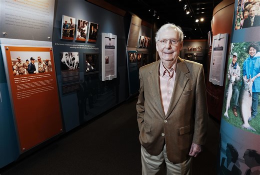 Lawmakers approve displaying Mitch McConnell statue at Kentucky Capitol