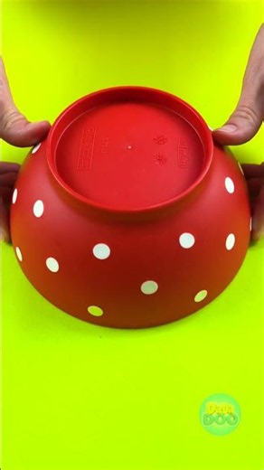 🥣 Clever Plate Trick to Keep Porridge in Place! #LifeHack #FamilyFun #Shorts