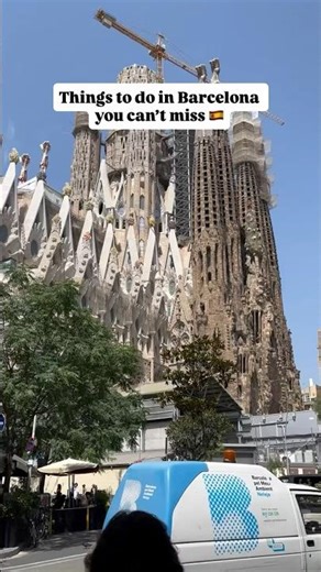 Best Things To Do in Barcelona 🇪🇸 | Barcelona Travel Guide & Itinerary