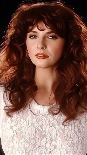 Kate Bush - Wuthering Heights (Lyrics) #shorts