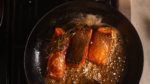 Seared salmon dinner with zucchini sauce