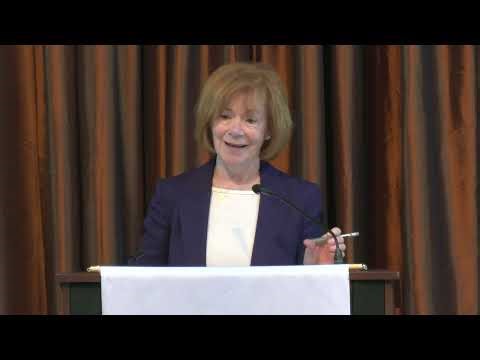 CTS Distinguished Public Leadership Award: Sen. Tina Smith (2026)