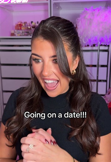 We’re going on a date 💀🙃 pray for me this goes well please hahaha Makeup deets: @Tatcha moisturiser @Shades of London eyeshadow @Benefit Cosmetics UK bad gal bang mascara @Morphe Cosmetics completion boost @Jordana Ticia bronzer stick @unicorn_cosmetics blush @Huda Beauty concealer #date #firstdate #grwm #datestory