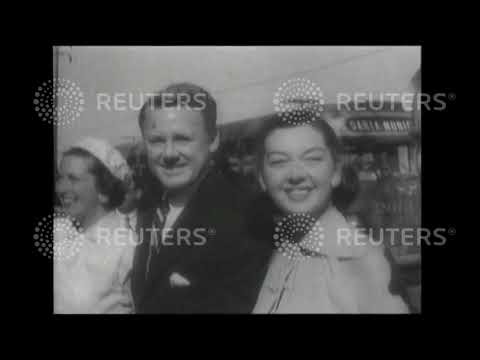 1950 Elizabeth Taylor marries Conrad Hilton Junior