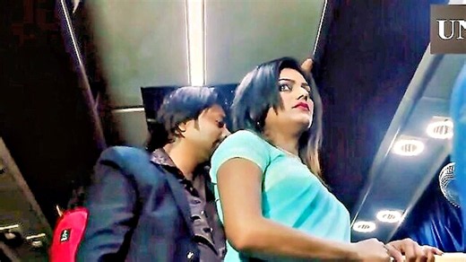 Seductive Indian Woman In Traditional Attire Experiences Wild Sex On A Moving Bus - XXXBP