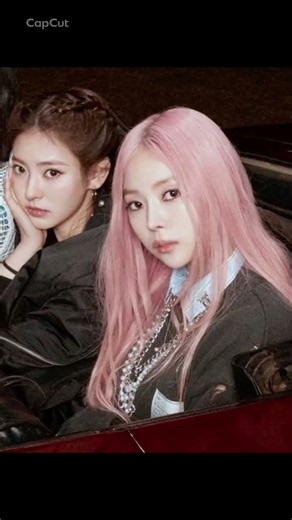 me wit mine Twinkaa @Haniovvaৎ 3/5;) #fypシ #viral #kpop