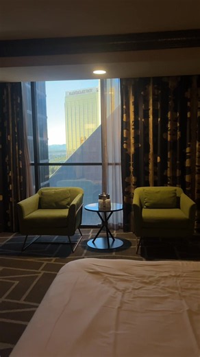 Luxor Las Vegas Tower vs Pyramid Rooms: Which to Choose