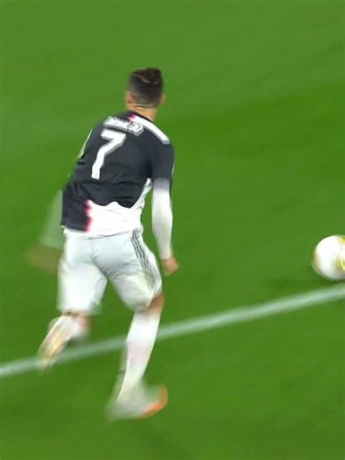 CR7 STYLE. 😍​😍​😍​ #shorts #juventus #football