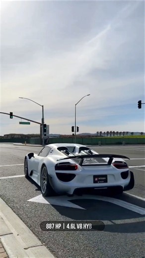 Porsche 918 Spyder Acceleration
