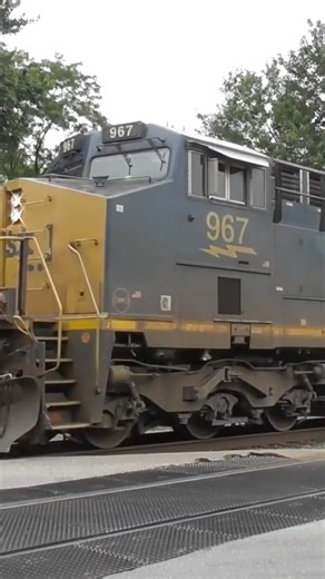 CSX I136 Intermodal Double Stack Train from Lodi, Ohio 7/5/2024 #shorts #train #railroad #csx #csxt