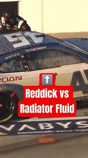Reddick's car has a MAJOR issue during the race 😬