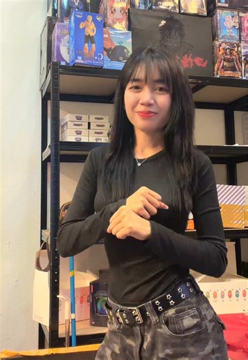 နည်းနည်းကမယ်နော်🤭🖤: Tiktok Dance Tutorial