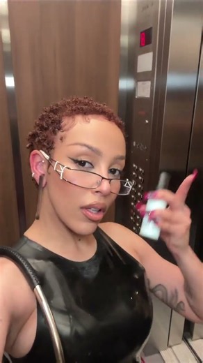 Doja Cat MAC in a Minute