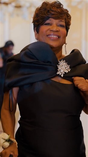 B. Bryant Films on Instagram: "Nothing like a mother’s love. Bride gives her mother her flowers at the wedding reception. Bride @scrubsnglamour Planner @lcdevents Photo @dsw_photography Film @bbryantfilms Hair @cherir_luxe Makeup @makeupbyjess #blacklove #mothersloveisforever #bridemother #weddingmoment #blacklovepage #blackbride1998 #aisleperfect #bellanaijaweddings #weddingspeech #weddingsonpoint #luxuryweddingplanner #weddingvideography"