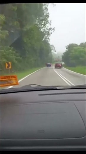 Five vehicle pile-up crash in Kuala Pilah (22.10.2026)