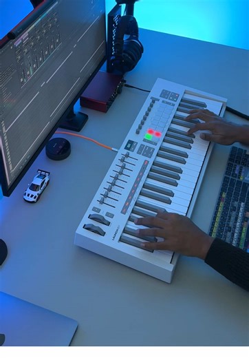 Move ft. Malachii- Adam Port, Stryv - Novation Launchkey 49 Mk4 VST - Analog Lab Pro @arturia_official #wearenovation #launchkey #moveadamport #stryv #adamport