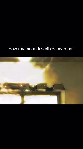 👀 Fact: People hoard because objects often feel like emotional security, not clutter. For many hoarders, possessions represent memories, identity, or a sense of control—so throwing things away triggers real anxiety or grief, similar to losing a part of themselves. Via @ hoarders | College Confessions