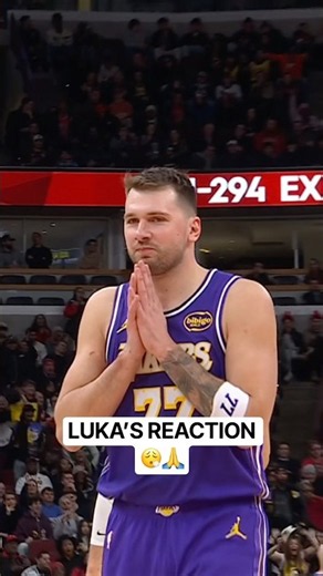 Luka Dončić Reaction to Jaxson Hayes Dunk vs Chicago Bulls