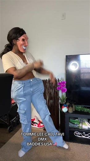 Lol DMX is wild tommie , but on the flip side tavii is a beautiful chocolate girl tommie aint mean it like that..BUT THAT WAS FUNNYYYY THO!😂 #zeusnetwork #baddiesusa #tavi #dmx #tommielee