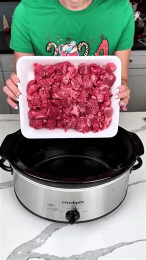 Crockpot beef stew! #fyp #fypシ #chef #recipe #easyrecipe #stew #beef #dinner #food #cooking #wow #yum