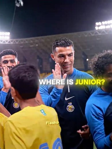 Ronaldo Wants To Kiss Junior But...😂