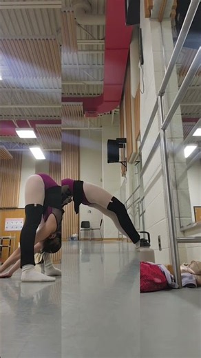 After ballet class stretching✨️ 'tis the season for The Nutcracker🫣🎄🩰
