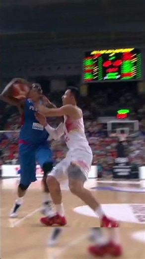 Andray Blatche vs Yi Jianlian was truly a giant battle 🍿💥 #AsiaCup