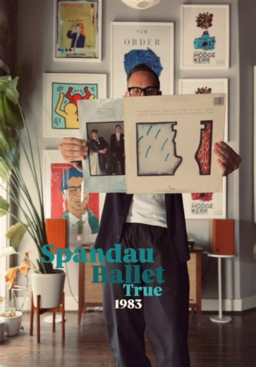 Spandau Ballet - True 1983🩵 I’ll never get tired of this classic. It’s an 80s ballad that crosses so many genres and always feels new. Spandau Ballet had me begging my mom at 13 to take me to the mall for a double breasted suit at The Merry Go-round😆. They brought elegance and sophistication to new wave. Another Walkman classic for me. @spandauballetofficial True played in the background of a classic 80s film, but it wasn’t featured on the actual soundtrack. Can you name that movie? #True #Rec