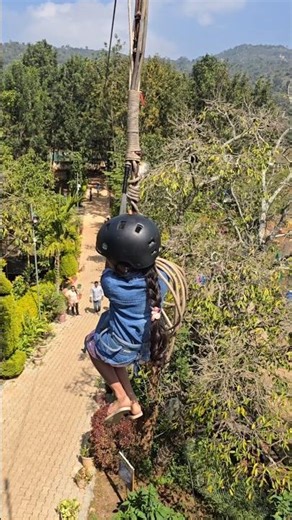 நம்ம குழந்தையின் தைரியம்💪🙏#zipline #intersting #contentcreator #goodvibes #bestmom #emotional