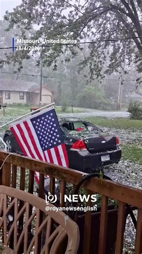 Massive hailstorm destroys cars in Springfield, Missouri