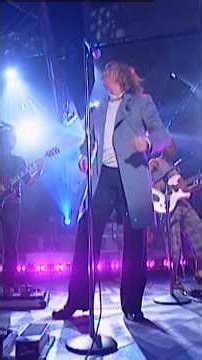 David Bowie sings his powerful song Starman on TFI Friday 2000 pt2