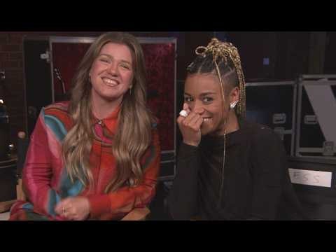 Kelly Clarkson & Ariana DeBose on 'The Voice’ Team-Up & Staying KIND (Exclusive)