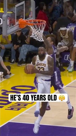 LEBRON REVERSE DUNK IN YEAR 23 👑