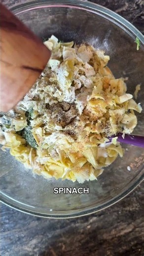 How to Make Spinach and Artichoke Dip