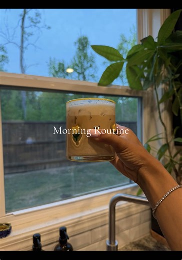 Morning Routine: Happy Humpday!